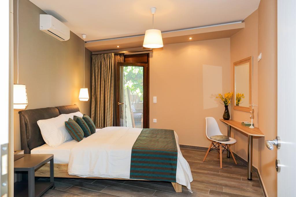 Kissos Apartments Vourvourou Extérieur photo