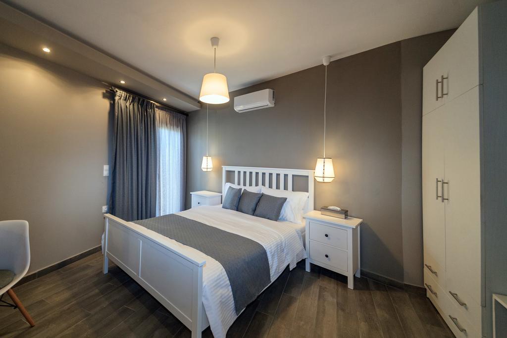 Kissos Apartments Vourvourou Extérieur photo