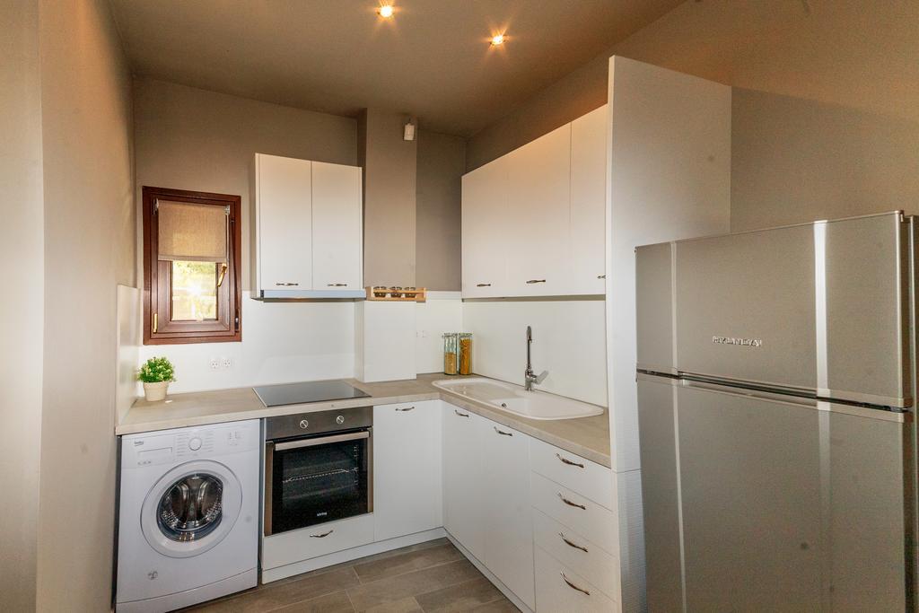Kissos Apartments Vourvourou Extérieur photo