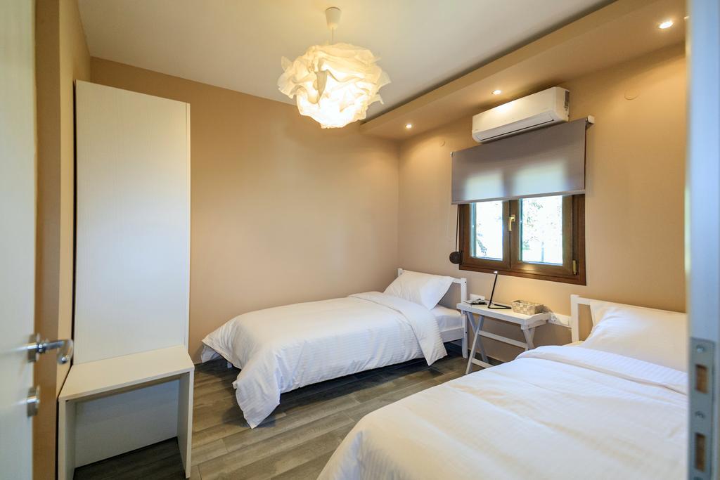 Kissos Apartments Vourvourou Extérieur photo
