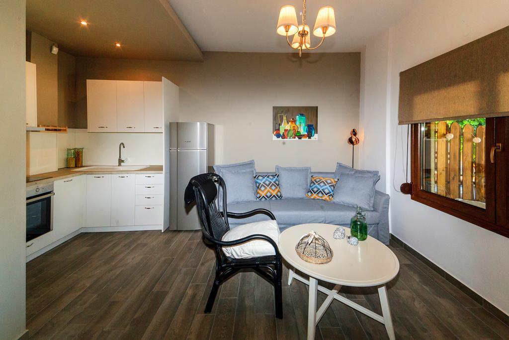 Kissos Apartments Vourvourou Extérieur photo